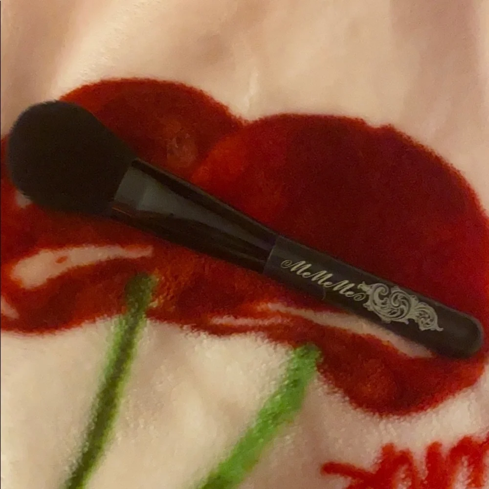 ME ME ME loose powder makeup brush